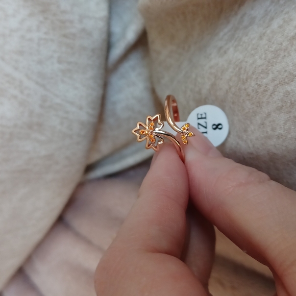 Ring - Picture 4 of 5